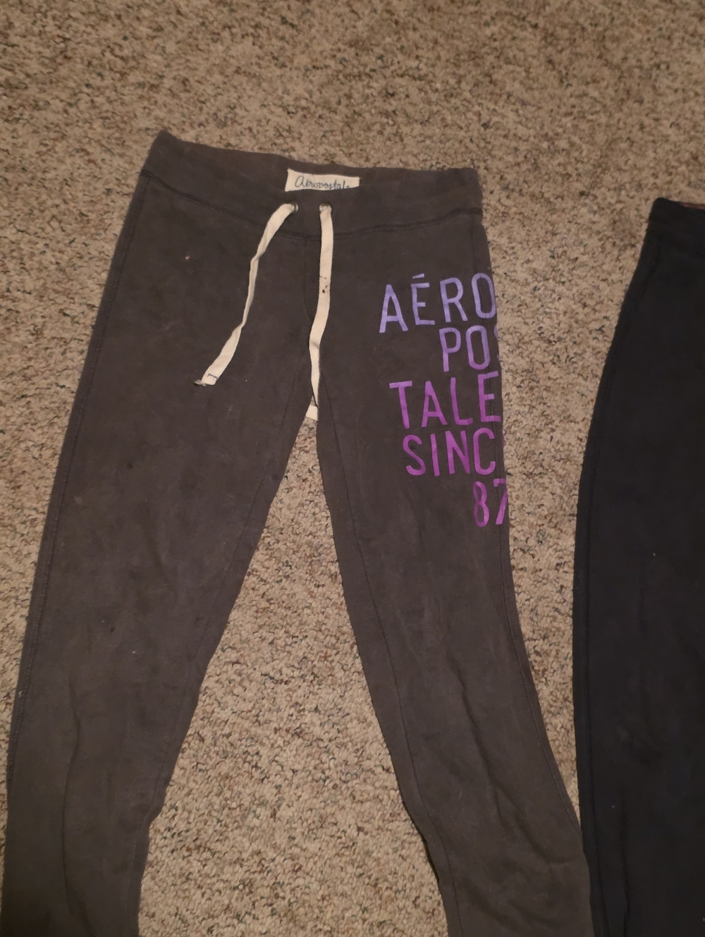 2 Aeropostale Girls Black Jogger Pants with Purple and Coral Logo - Picture 9 of 11